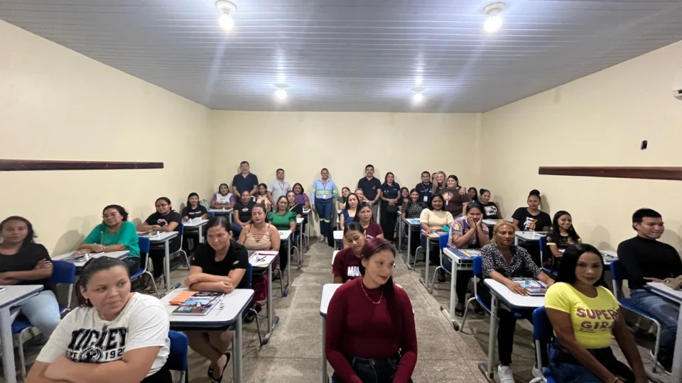Eneva promove cursos gratuitos de hotelaria em Silves e Itapiranga-AM