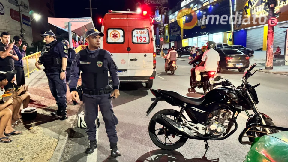 Homem supostamente embriagado é atropelado ao tentar atravessar na Avenida Grande Circular