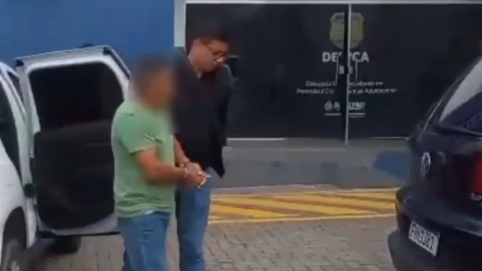 Idoso de 64 anos é preso por abusar sexualmente da enteada e dos próprios filhos com idade entre 1 e 14 anos