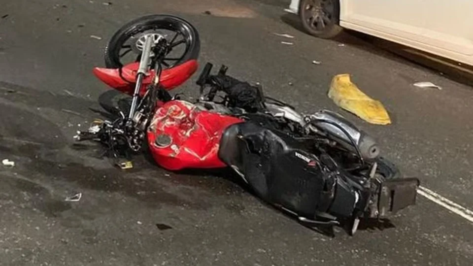 Jovem morre em colisão de moto com carro no Coroado