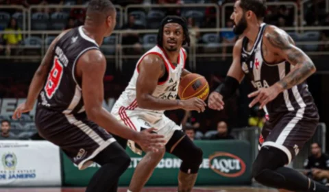 Em clássico tenso, Fla bate Vasco e avança na Copa Super 8