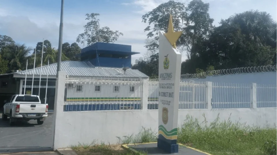 Polícia Civil prende homem acusado de estuprar funcionária em Benjamin Constant