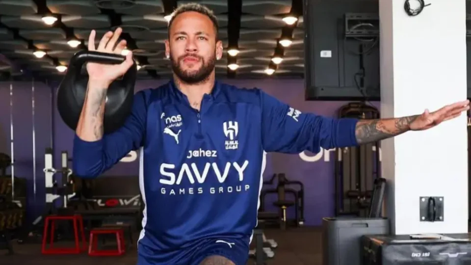 Diretor do Santos se pronuncia sobre possível contratação de Neymar