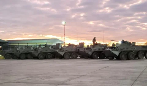 Venezuela fecha fronteira com Pacaraima e faz exercício militar sob argumento de garantir paz e defesa nacional