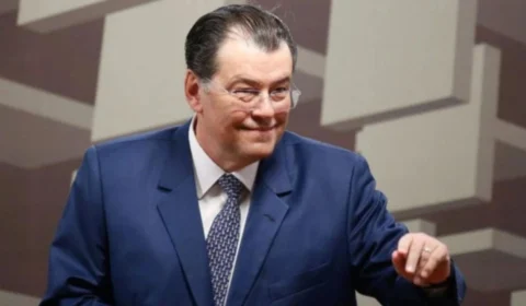 Eduardo Braga dá aval à volta do extintor obrigatório em veículos: a quem interessa?