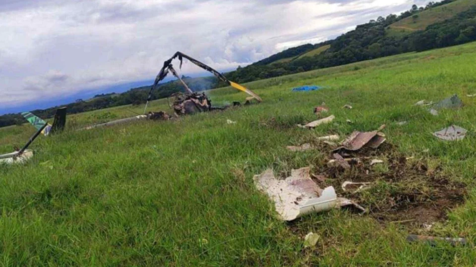 Helicóptero cai e deixa três mortos no Sul de Minas Gerais