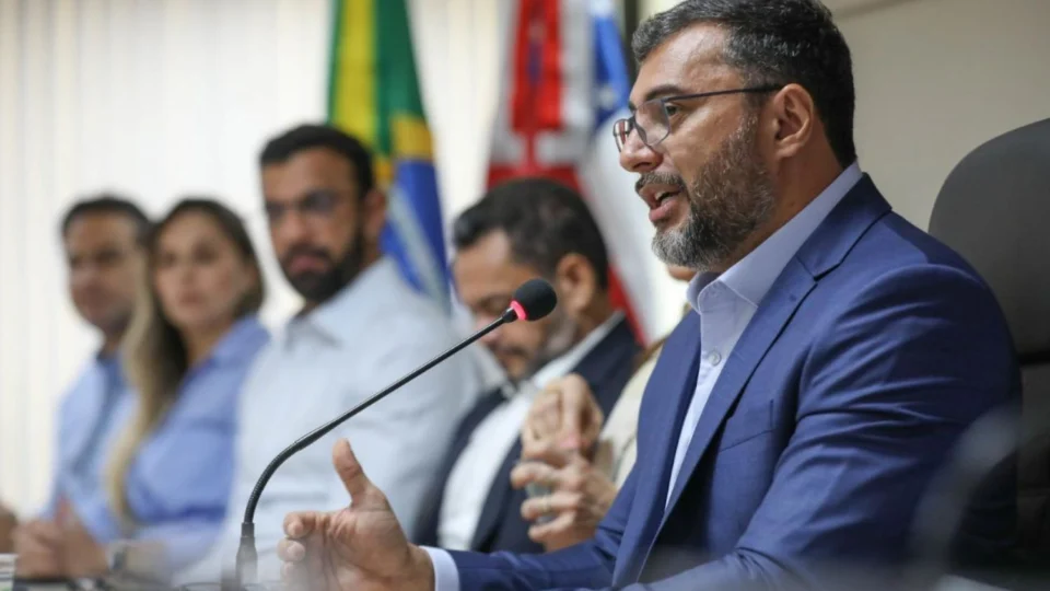 Wilson Lima anuncia ações para combater queimadas no Amazonas com novos recursos e brigadas permanentes