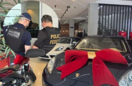 Grupo fraudou financiamentos para adquirir mais de 40 veículos de luxo em Manaus, diz PF