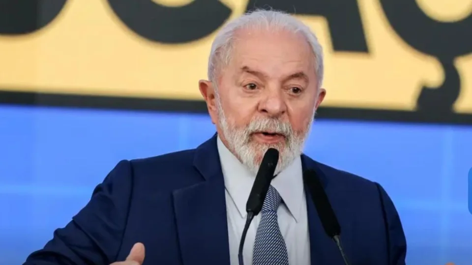 Lula veta pagamento de pensão para crianças com microcefalia e gera revolta nas famílias