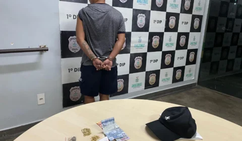 Homem é preso após assaltar turista no Centro de Manaus