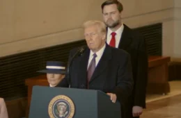 Trump assina ordem executiva que reconhece apenas gêneros masculino e feminino