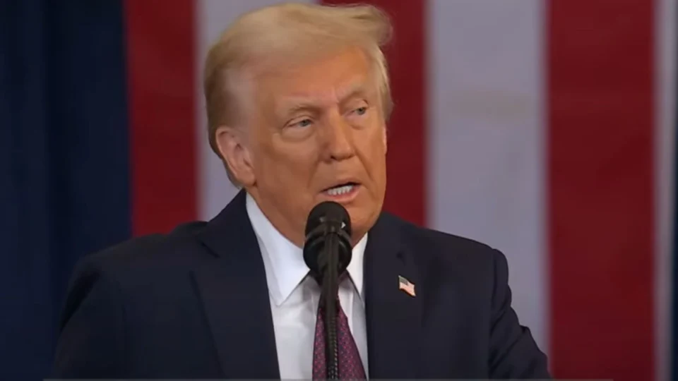 Trump anuncia que os EUA vão “retomar” o Canal do Panamá