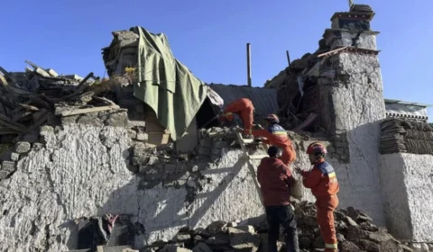 Terremoto no Tibete causa dezenas de mortes e centenas de feridos