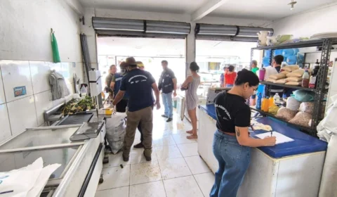 Adaf apreende 400 Kg de carne de abate ilegal em açougue clandestino em Manaus
