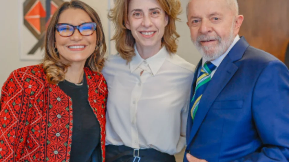 Lula parabeniza Fernanda Torres e equipe de ‘Ainda Estou Aqui’ pelas indicações ao Oscar 2025