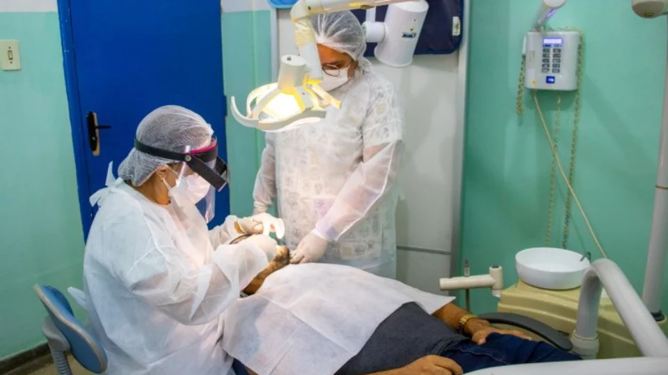 Unidades de saúde ofertam atendimento odontológico após horário comercial e aos sábados
