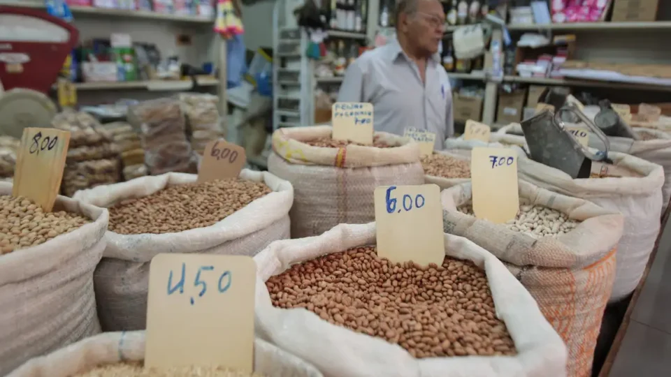 Inflação de 2024 foi maior para famílias de baixa renda