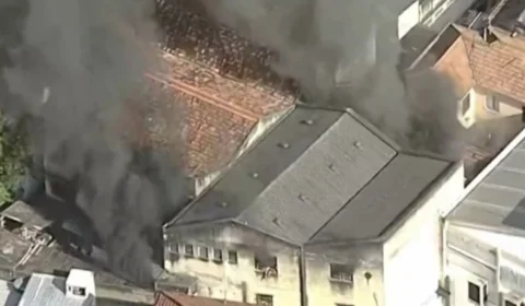 Incêndio em fábrica de fantasias no Rio de Janeiro deixa feridos e afeta escolas de samba