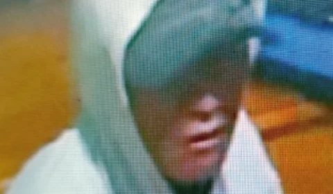 VÍDEO: Polícia divulga imagem de suspeito de roubo a loja de celulares no Amazonas