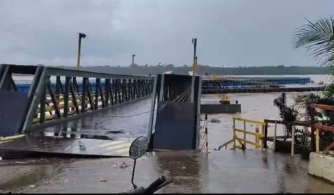 Veja momento que balsas colidem com Porto de Borba