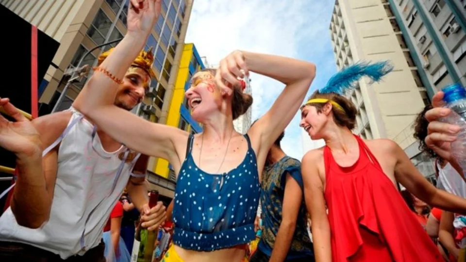 Defensoria Pública do Estado do Amazonas alerta sobre o aumento de crimes sexuais contra mulheres durante o carnaval