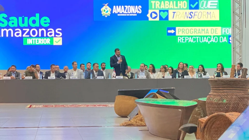 Wilson Lima entrega equipamentos e fortalece saúde no interior com o programa Saúde Amazonas Interior