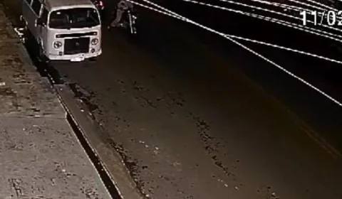 Dupla furta Kombi no bairro Cidade Nova 2