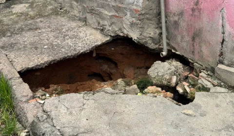 Moradores do bairro Raiz enfrentam dois anos de descaso