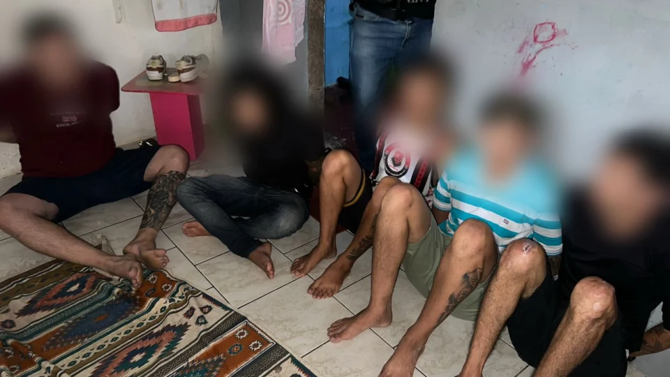 Cinco homens são presos suspeitos de roubo de motocicletas em Manaus