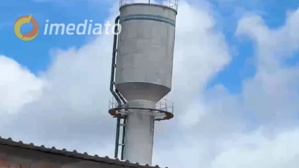 Moradores do Conjunto Viver Melhor 2 estão há três dias sem água e enfrentam dificuldades