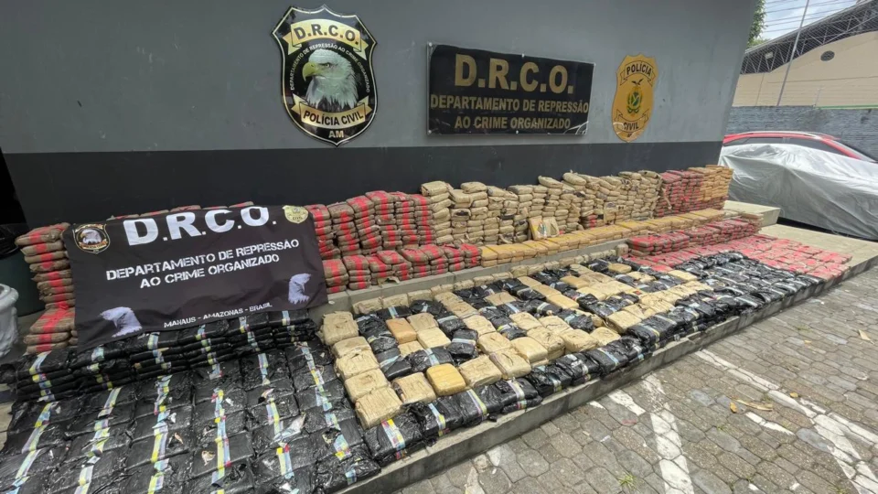 Colombiano preso com 1,5 toneladas de drogas é liberado em audiência de custódia no AM