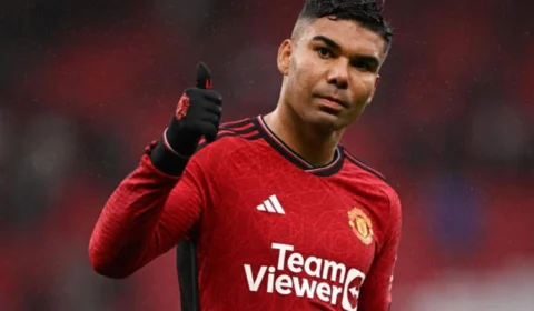 Flamengo monitora situação de Casemiro, mas retorno ao Brasil é incerto