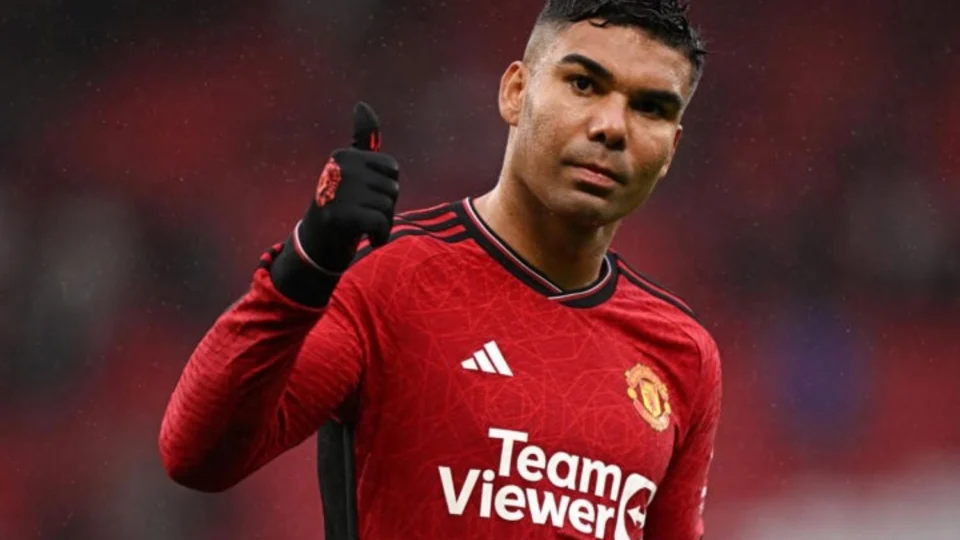 Flamengo monitora situação de Casemiro, mas retorno ao Brasil é incerto