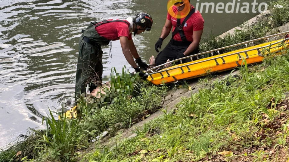 Corpo de homem é encontrado em igarapé na zona sul de Manaus