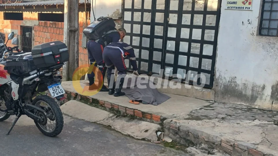 Pedreiro é morto por bala perdida durante confronto  entre facções no Parque São Pedro