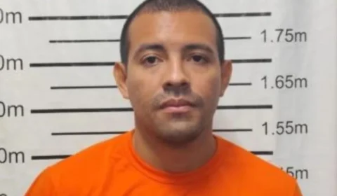 Ex-policial condenado por triplo homicídio é transferido para presídio em Boa Vista