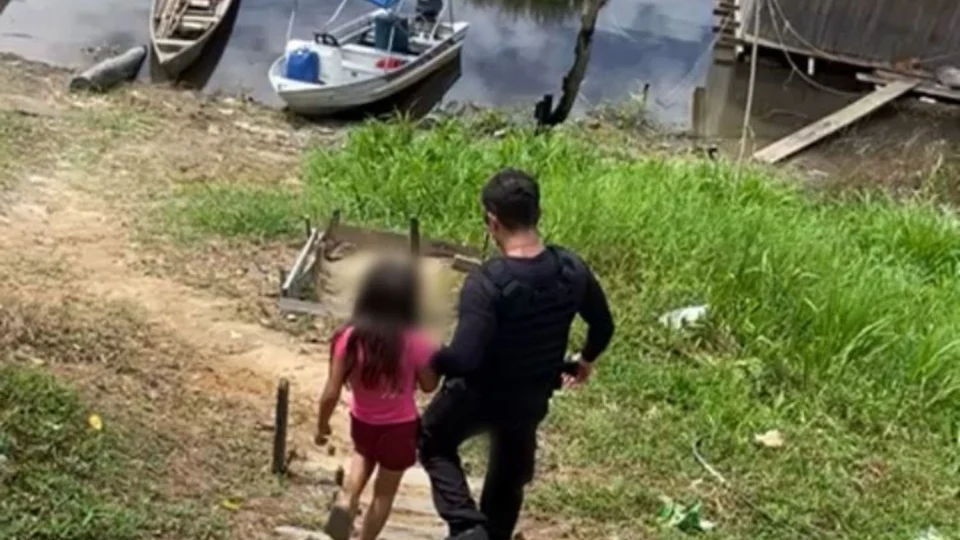 Polícia resgata criança levada à força pelo pai de Juruá para Fonte Boa