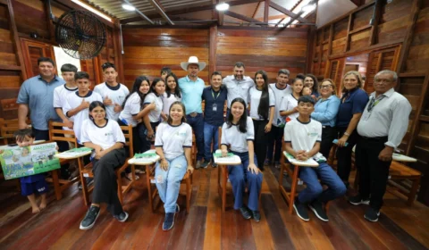 Governo do Amazonas expande educação tecnológica com Escola da Floresta no interior do estado