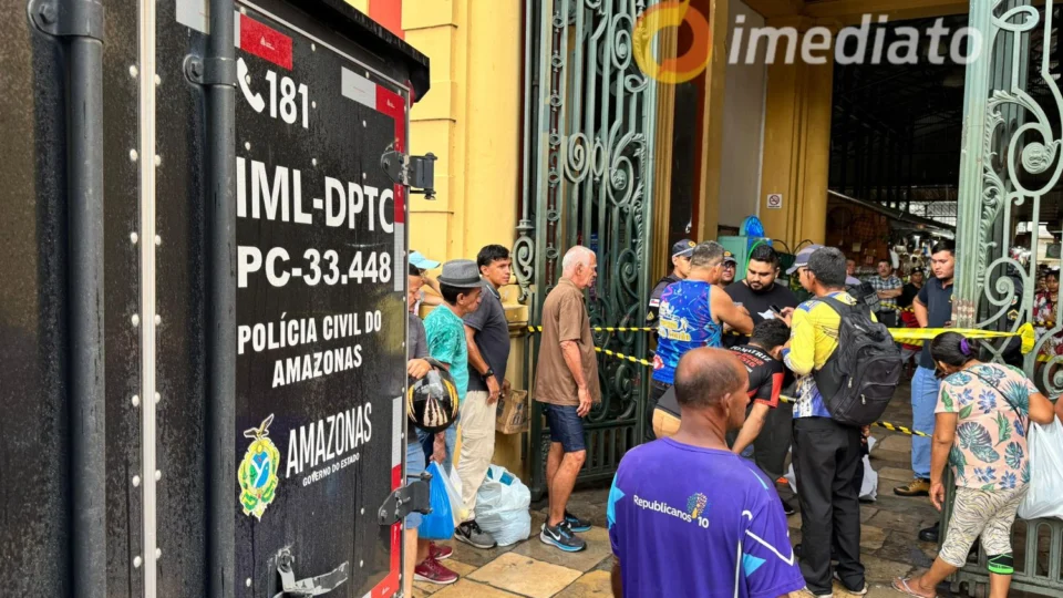 Homem morre após cair e bater a cabeça no Centro de Manaus