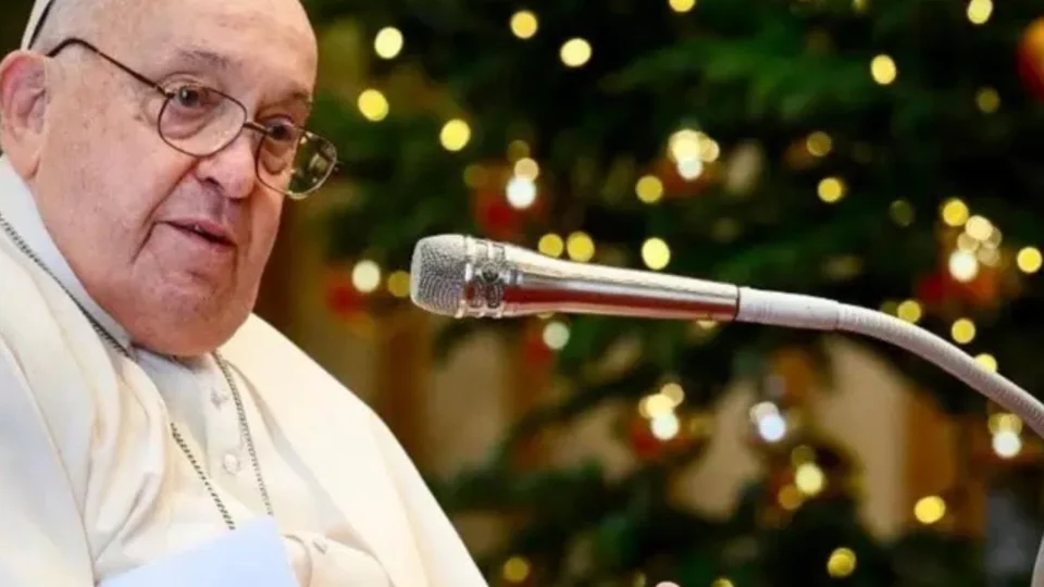 Vaticano se prepara para possível funeral do Papa Francisco, diz jornal