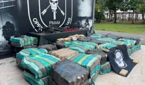 PM e PF apreendem duas toneladas de drogas avaliadas em R$ 20 milhões no Amazonas