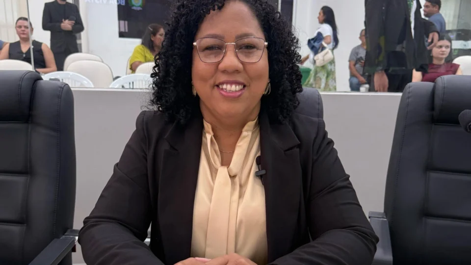 Vereadora Pastora Carla Messias propõe audiências públicas sobre saúde da mulher e saúde mental dos adolescentes