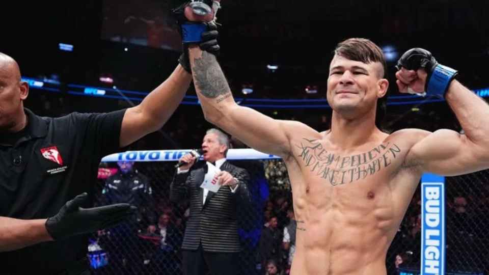 Diego Lopes, lutador amazonense, irá disputar cinturão peso pena do UFC em Miami
