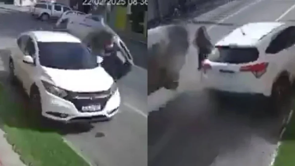 VEJA: Picape quase atropela pedestre e causa acidente em rua movimentada de SC