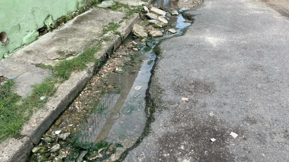 ‘O bairro está abandonado’, dizem moradores do Mutirão ao denunciarem falta de infraestrutura