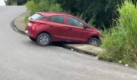 Motorista perde o controle do veículo em ladeira e atropela adolescente na Zona Norte