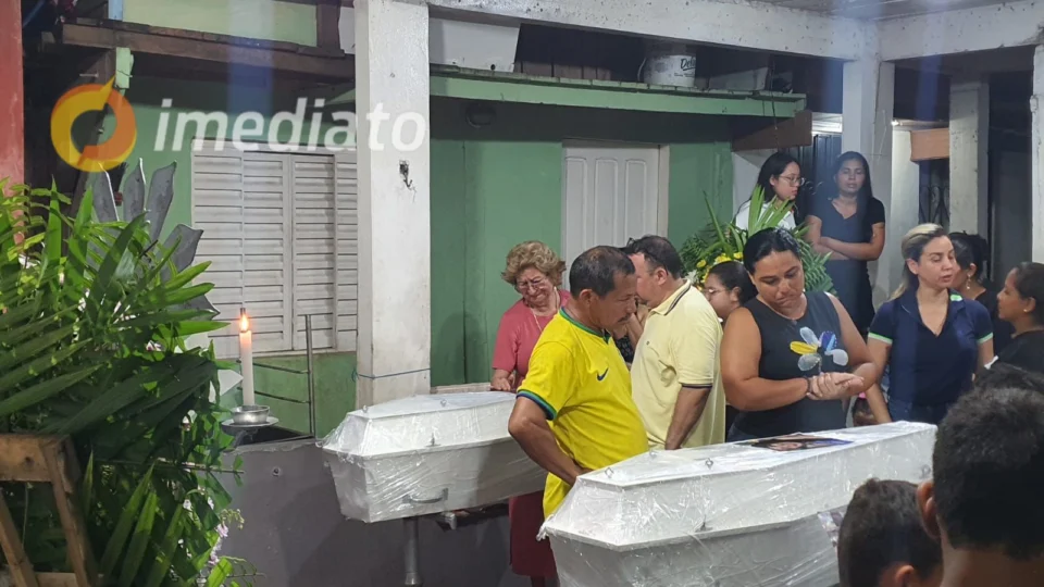 VÍDEO: velório de mãe e filho vítimas de incêndio acontece no bairro Nossa Senhora das Graças