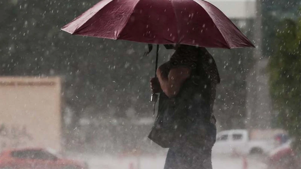 Chuvas intensas: Manaus pode acumular até 50 mm e interior do Amazonas até 100 mm ao longo do dia, alerta Inmet