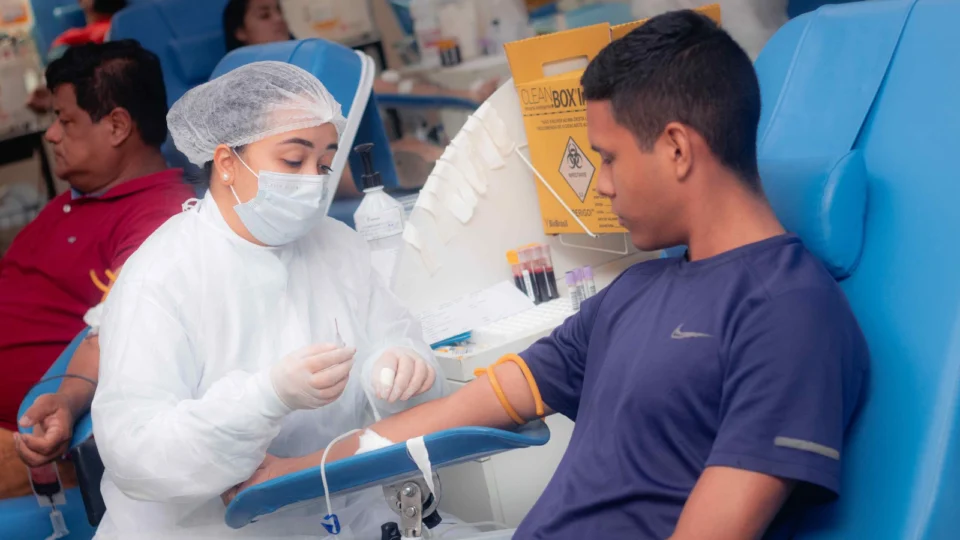 Hemoam pede reforço para estoque de sangue durante Carnaval