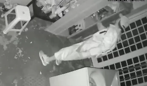 VEJA VÍDEO: homem é flagrado invadindo igreja para furtar imagens sacras